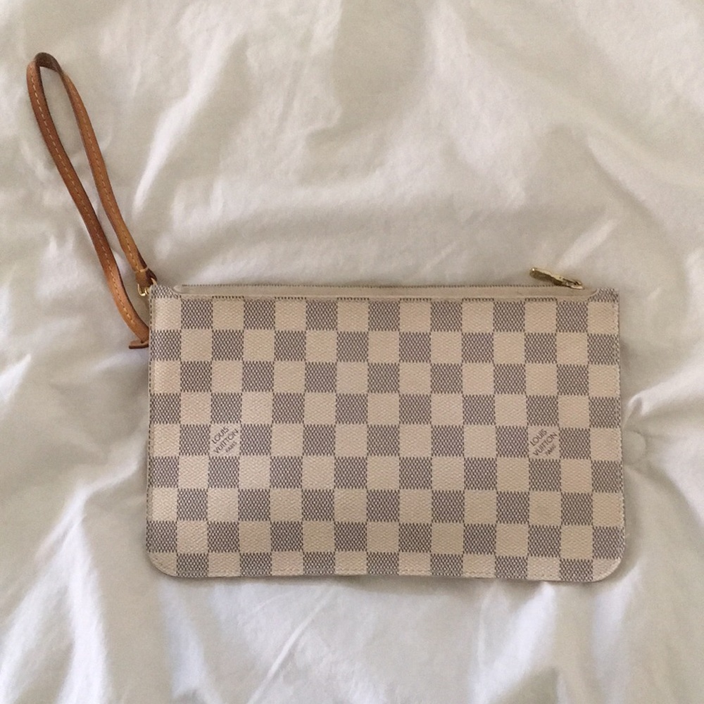 Louis Vuitton Neverfull Pochette